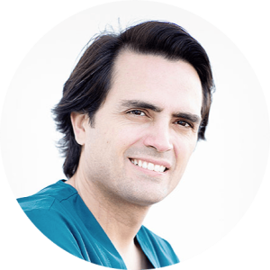 Dr. Carlos Manrique